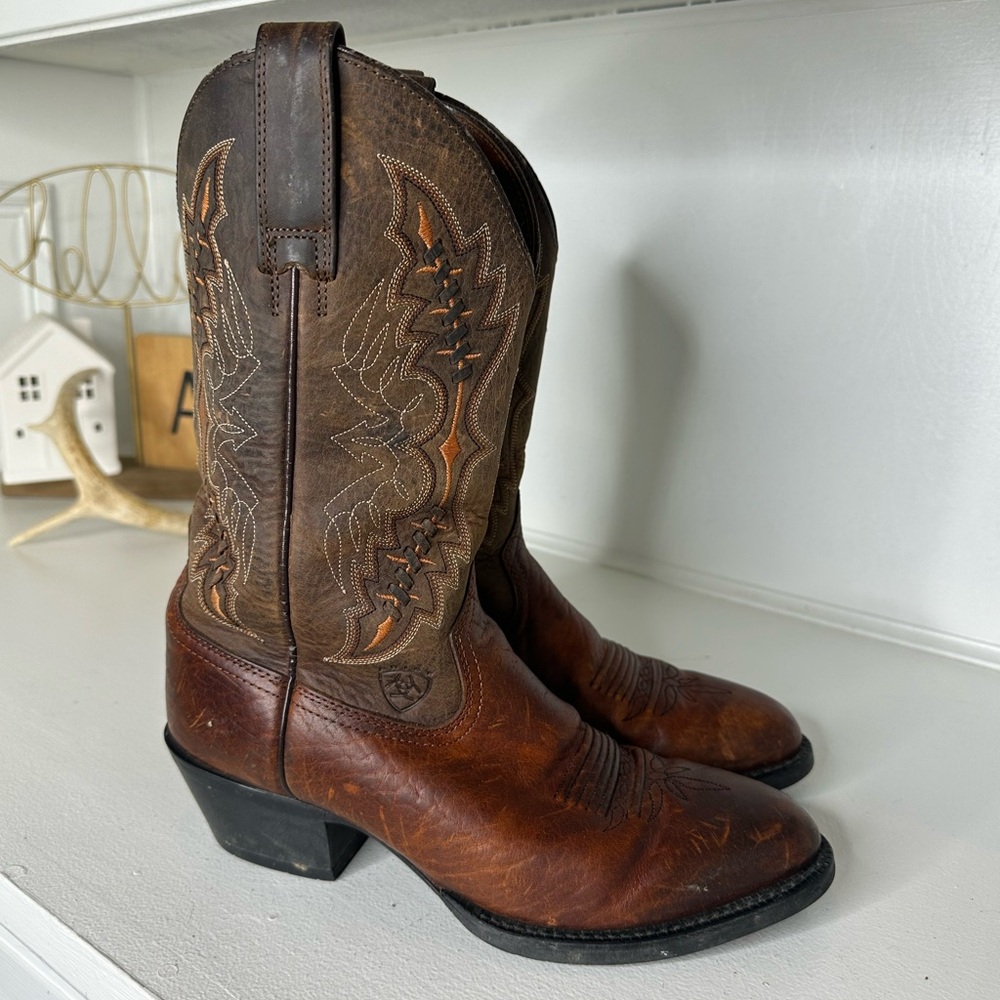 Ariat Brown Classic Embroidered Leather Western Cowboy Boots Men’s 7.5/Women’s 9 - Picture 3 of 8
